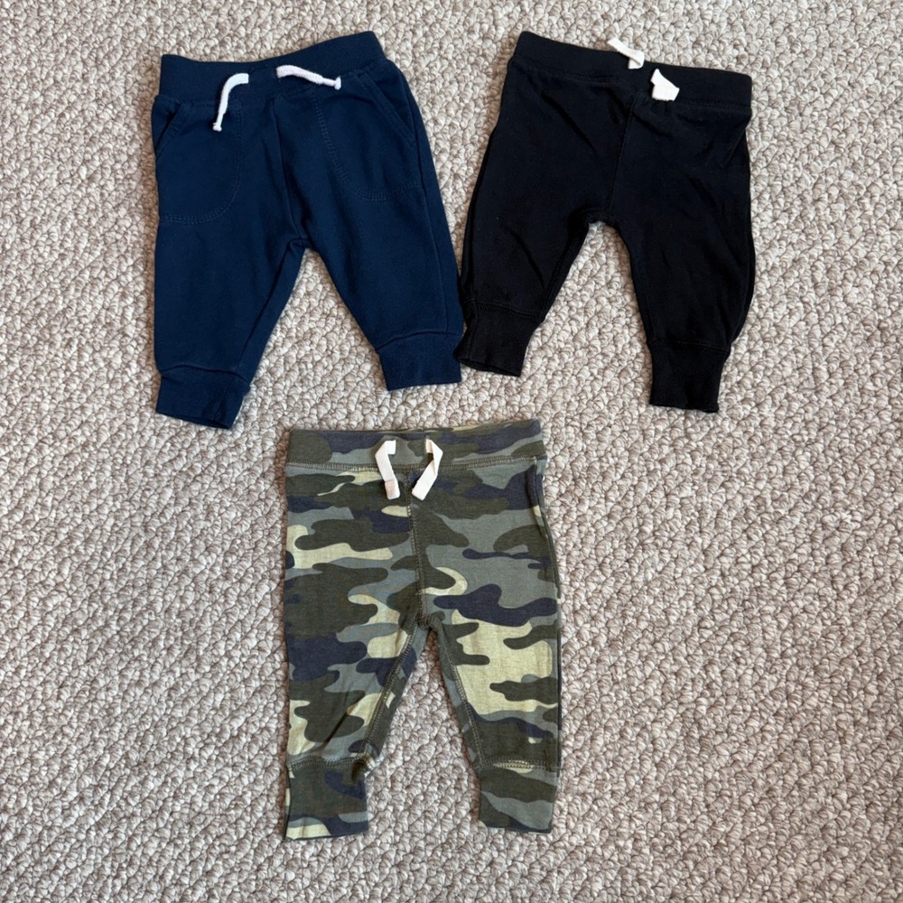 Baby Boy Joggers Pants Bundle Size 0-3 Months Navy Black Camo Set of 3‎